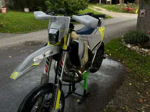 HUSQVARNA TE 300I SUPERMOTO MODELL 2019