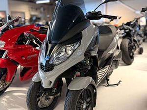 PIAGGIO MP3 300 HPE (BBJ753) - BYTBIL.COM ◊