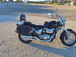 SUZUKI MARAUDER VZ 800