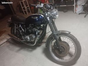 TRIUMPH BONNEVILLE (HARRIS)