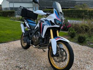 AFRICA TWIN