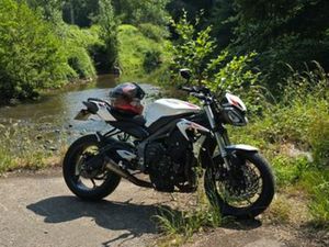 STREET TRIPLE 660 S A2