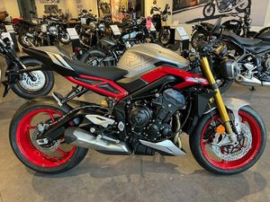 TRIUMPH STREET TRIPLE 765 RX