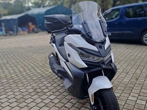 VOGE SR4 1ÈRE MAIN AVEC TOP CASE