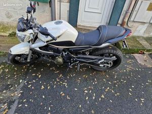 YAMAHA XJ6
