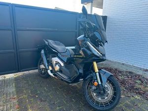 ② HONDA X-ADV 750 2025, MODÈLE NEUF, ÉTAT NEUF, 5 ANS GARANTIE