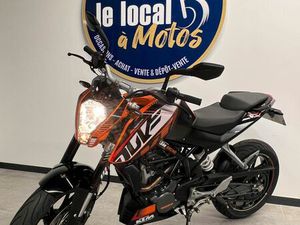 ROADSTER KTM 125 DUKE ABS (2016) SEULEMENT 4 800KM. RÉVISÉE + CT = OK