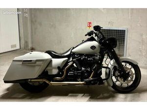HARLEY DAVIDSON ROAD KING SPÉCIAL