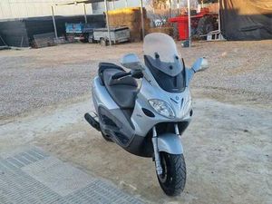 PIAGGIO - X9