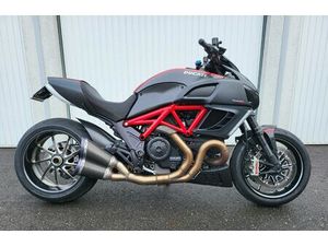 DIAVEL 1200 CARBON