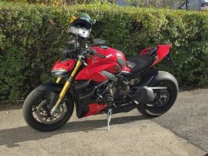 DUCATI STREETFIGHTER V4S 1108 CM3, 2022 GOD.