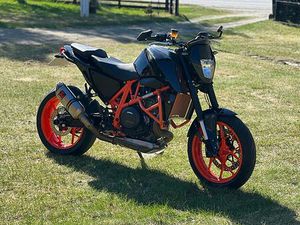 KTM 690 DUKE R