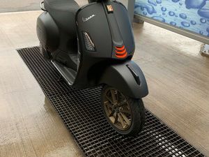 VESPA GTS 300 SUPER SPORT ABS
