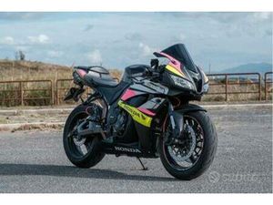 HONDA CBR 600 - 2008 SUPER ACCESSORIATA