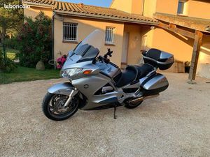 HONDA PAN EUROPEAN ST ABS