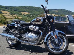 MAGNIFIQUE ROYAL ENFIELD 650 CLASSIC CHROME
