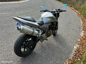 KAWAZAKI Z750