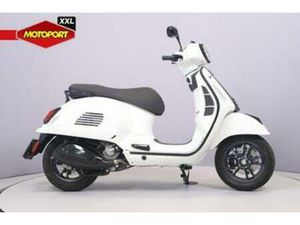 VESPA GTS 300 SUPER SPORT (BJ 2023) — MOTOREN | OVERIGE MERKEN — MARKTPLAATS