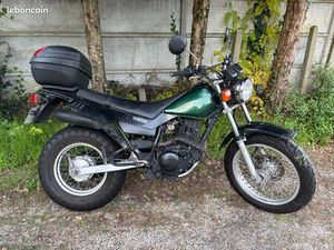 YAMAHA TW 125
