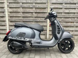 ② VESPA GTS 300
