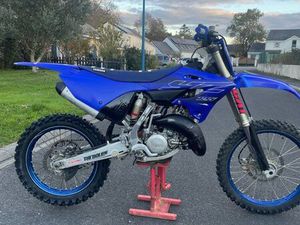 125 YZ (MOTOCROSS)