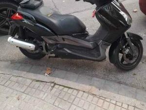 YAMAHA - XMAX 125 CC R YP