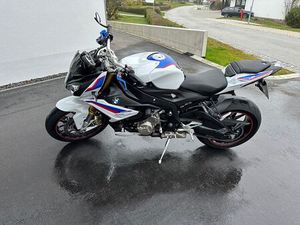 BMW S1000R
