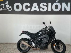 YAMAHA - MT 09
