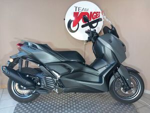 YAMAHA X-MAX 125