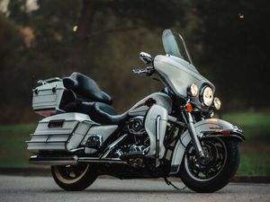 HARLEY-DAVIDSON FLHTCU ULTRA CLASSIC ELECTRA GLIDE