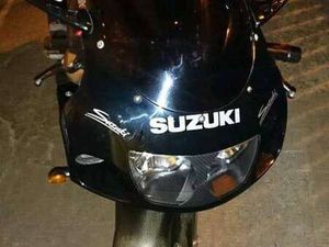 SUZUKI GSX-R 750