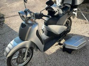 SCOOTER 125 APRILIA SCARABEO