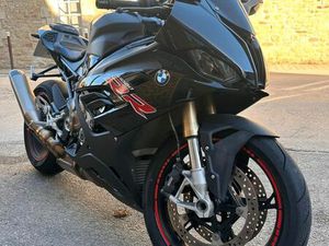 BMW S1000RR