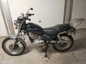 MOTO SUZUKI 125 GN