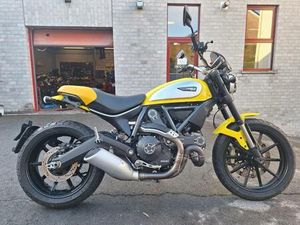 ② DUCATI SCRAMBLER 800 EN PARFAIT ÉTAT AVEC GARANTIE