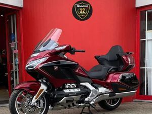 HONDA GOLDWING DCT ÉVORA (SÃO MAMEDE, SÉ, SÃO PEDRO E SANTO ANTÃO)