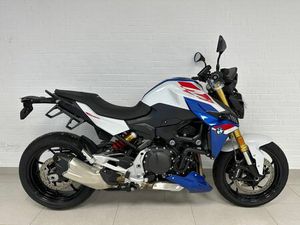 BMW F 900 R 'SPORT' + 4 PAKETE + CONNECTIVITY + SOS