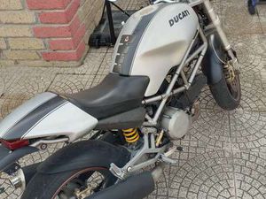 DUCATI MONSTER 620 ARGENTO