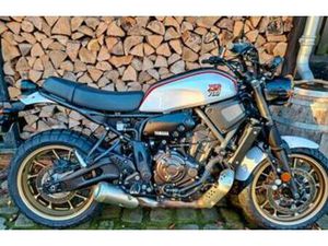 YAMAHA XSR 700 TRIBUTE SCRAMBLER 2022 BLOEDMOOI — MOTOREN | YAMAHA — MARKTPLAATS