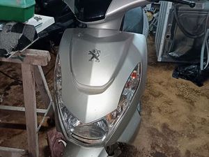 SCOOTER PEUGEOT KISBEE