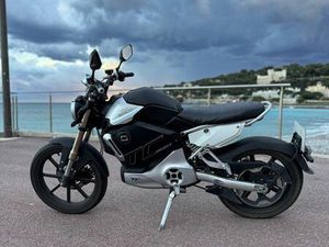 MOTO SUPER SOCO TC MAX 125