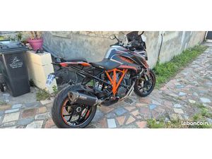 KTM 1290 SUPER DUKE GT