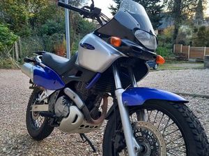 A VENDRE SUZUKI FREEWIND 650 ANNÉE 1997 26066 KMS 1500EUROS DEPT76