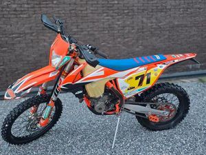 ② KTM EXC 250