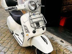 ② VESPA GTS IE SUPERSPORT 125 CC