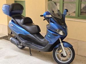 PIAGGIO X9 125 CM3, 2004 GOD.