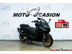 YAMAHA - TMAX