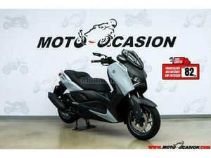 YAMAHA - XMAX 125