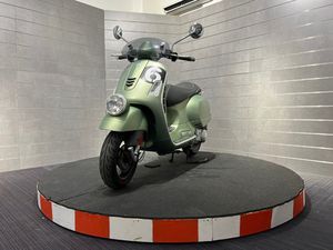 VESPA GTS 300 HPE ABS/ASR