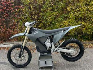 STARK VARG MX (NEUER MOTOR)